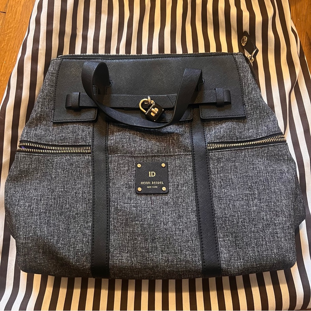 RARE authentic tweed/grey Henri Bendel jetsetter bag